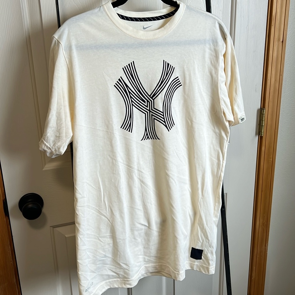 Nike size L  Dri-Fit